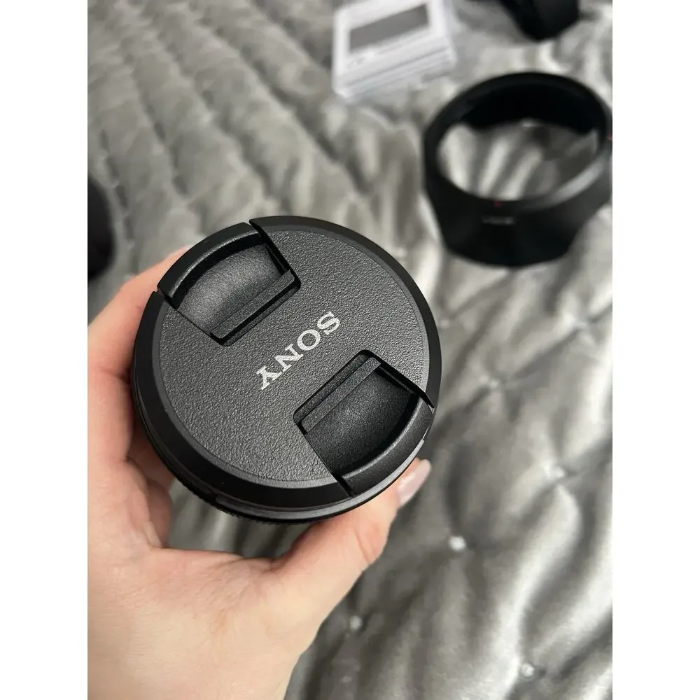 Sony SEL24F14GM Fe 1.4/24mm Camera Lens for Sony E-Mount | Mint Condition